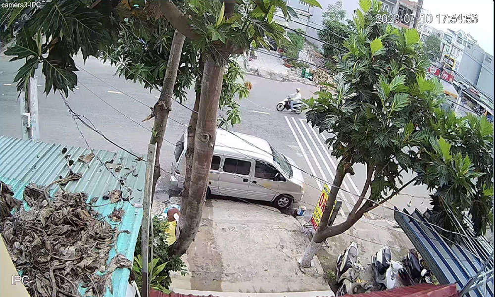 Hình  Camera quan sát  thực tế  chất lượng sắc nét đến  2.0 megapixel FULL HD 1080P Sắc nét phù hợp giám sát qua điện thoại  của bộ Bộ Camera Gia Đình Thu âm sử dụng mã DH-IPC-HDW2230TP-AS-S2