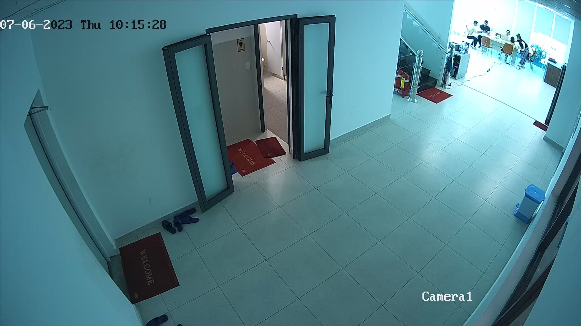 Hình Thiết Bị Camera thực tế chất lượng sắc nét đến 2.0 megapixel Chất lượng đúng tiêu chuẩn của bộ Lắp Đặt Trọn Bộ Camera Văn Phòng sử dụng mã DS-2CE76D0T-ITPFS Hình Thiết Bị Camera thực tế chất lượng sắc nét đến 2.0 megapixel Chất lượng đúng tiêu chuẩn của bộ Lắp Đặt Trọn Bộ Camera Văn Phòng sử dụng mã DS-2CE76D0T-ITPFS