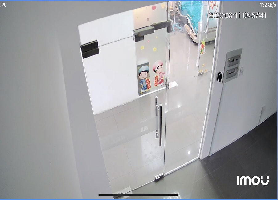 Hình  Camera quan sát  thực tế  chip hình ảnh sử dụng  2.0 megapixel FULL HD 1080P độ phân giải khuyên dùng khi xem trên điện thoại  của bộ Bộ Camera Quan Sát Siêu Thị Mini sử dụng mã DS-2CE17D0T-EXLF